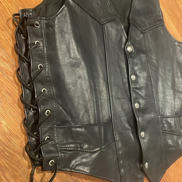 Addis Fashions Genuine Leather motorcycle vest. Made in USA - Picture 5 of 16